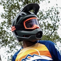 Pedro Marques riding in a full-face helmet